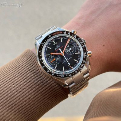 Replica Omega Speedmaster 44.25MM Diameter Luminous Coating 9900 Movement Black Watch